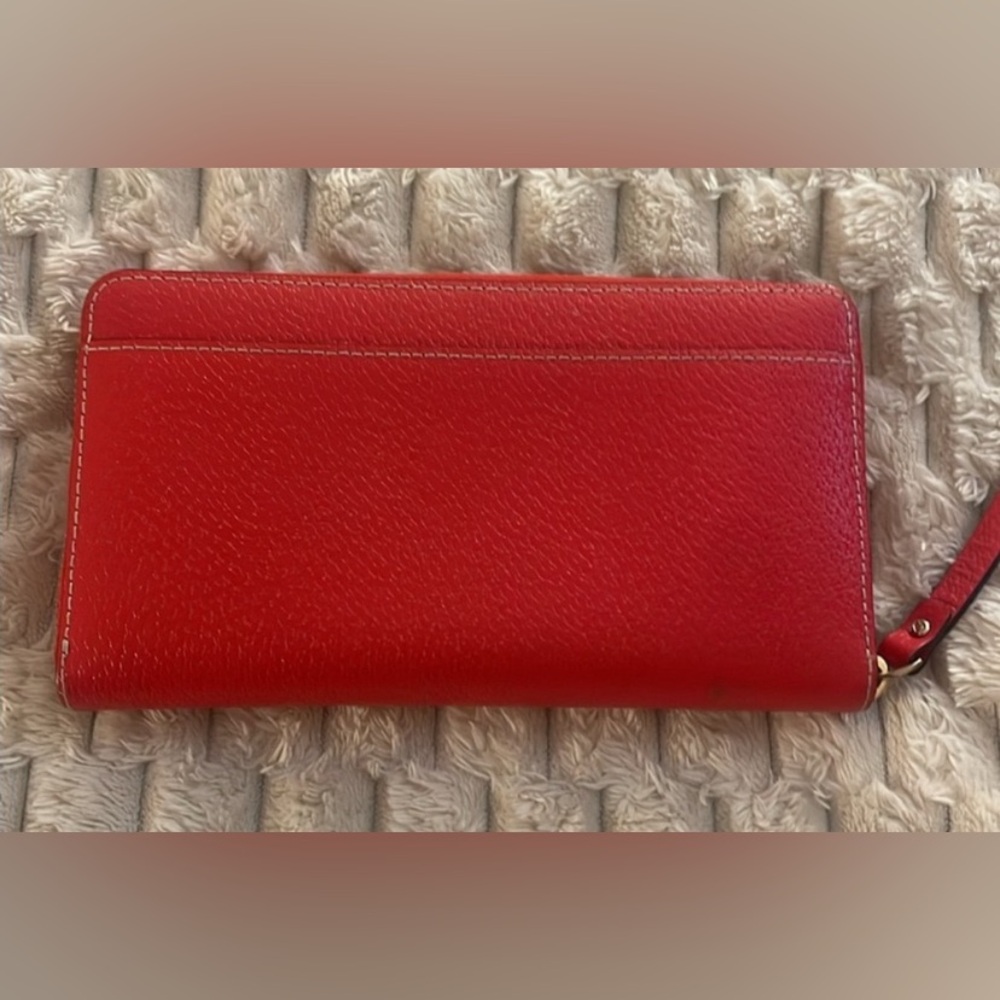 Kate Spade New York "Soffiano" Solid Red Leather Zip Around Wallet! - Picture 2 of 16